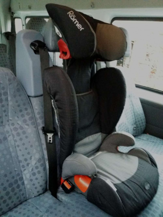      Autosedačka Römer Britax Kid na 15-36 kg - rostoucí 